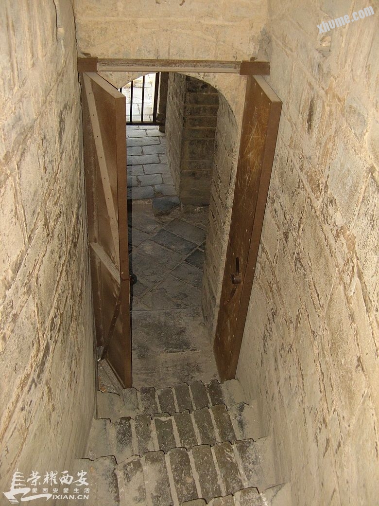 181714h95hovqqzyh7q111.jpg
